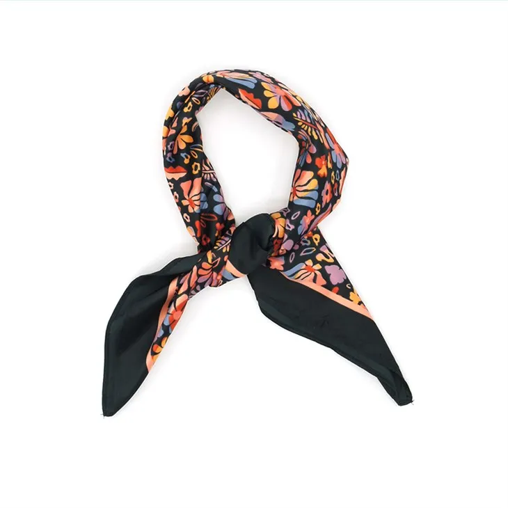 Virágmintás bandana s050