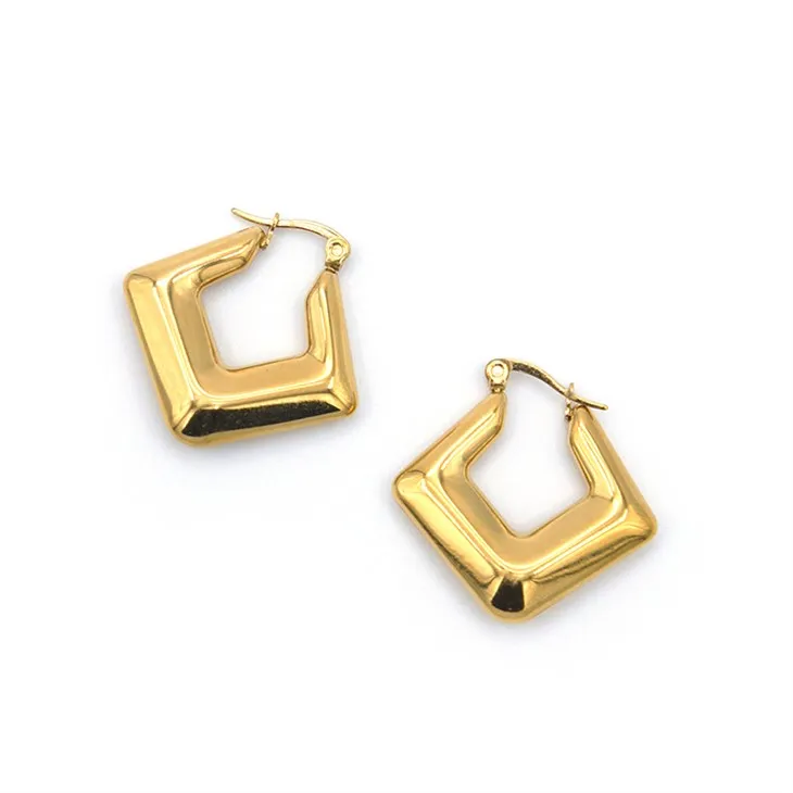 Arany rombusz alakú karika fülbevaló