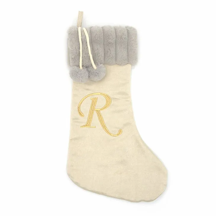 Plüss betűs karácsonyi harisnya